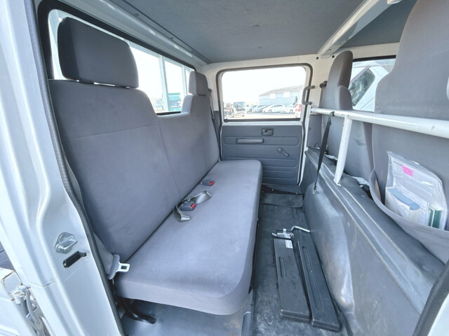 マツダタイタンダブルキャブ（Wキャブ）小型（2t・3t）[写真29]