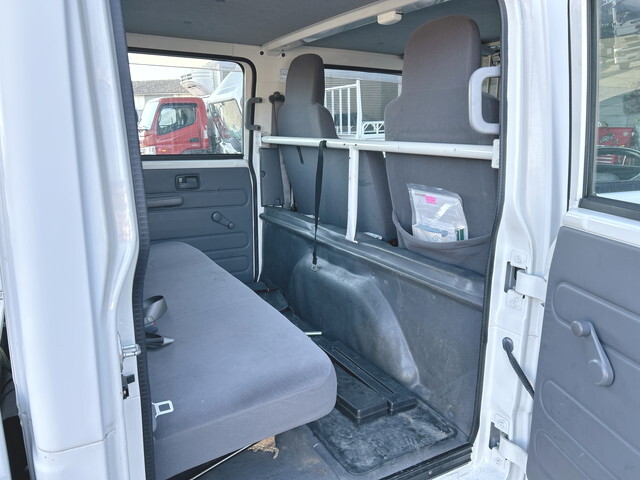 マツダタイタンダブルキャブ（Wキャブ）小型（2t・3t）[写真30]