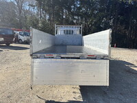 三菱ふそうキャンターアルミブロック小型（2t・3t）[写真11]