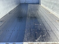 三菱ふそうキャンターアルミブロック小型（2t・3t）[写真12]