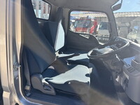 三菱ふそうキャンターアルミブロック小型（2t・3t）[写真17]