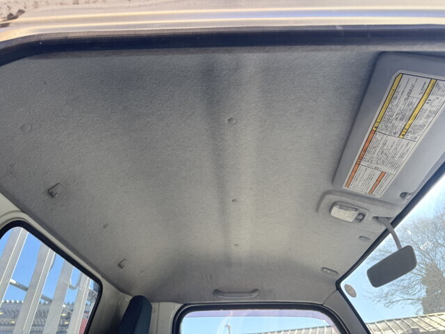 三菱ふそうキャンターアルミブロック小型（2t・3t）[写真17]