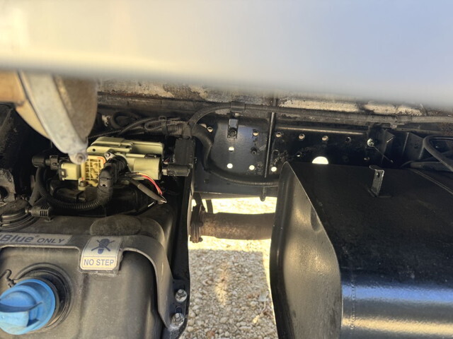 三菱ふそうキャンターアルミブロック小型（2t・3t）[写真28]