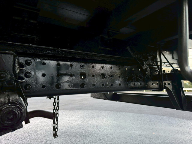 三菱ふそうキャンターアルミブロック小型（2t・3t）[写真37]