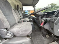 いすゞエルフ冷凍車（冷蔵車）小型（2t・3t）[写真17]