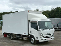 いすゞエルフ冷凍車（冷蔵車）小型（2t・3t）[写真01]