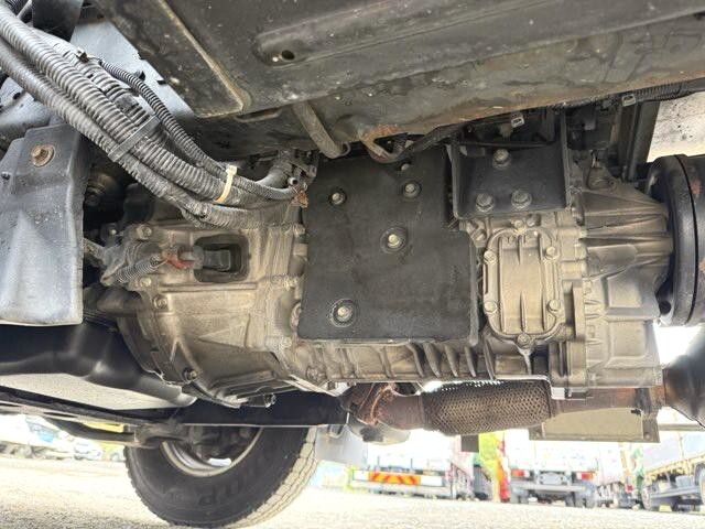 いすゞエルフ冷凍車（冷蔵車）小型（2t・3t）[写真25]