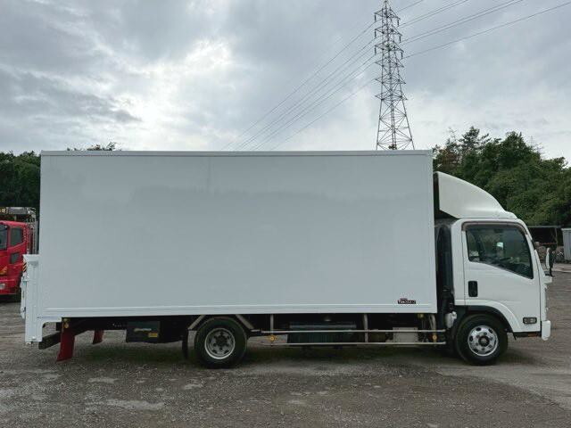 いすゞエルフ冷凍車（冷蔵車）小型（2t・3t）[写真04]