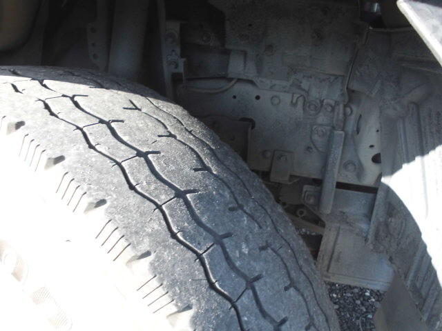 いすゞエルフパッカー車（塵芥車）小型（2t・3t）[写真17]