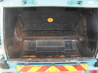 いすゞエルフパッカー車（塵芥車）小型（2t・3t）[写真05]