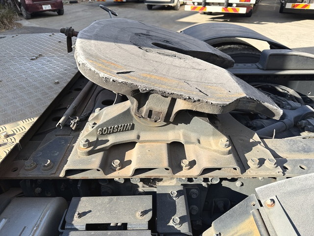 日野プロフィアトレーラーヘッド（トラクターヘッド）大型（10t）[写真15]