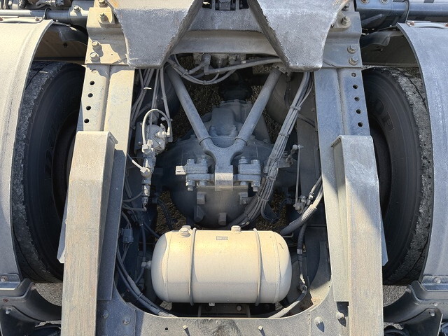 日野プロフィアトレーラーヘッド（トラクターヘッド）大型（10t）[写真23]