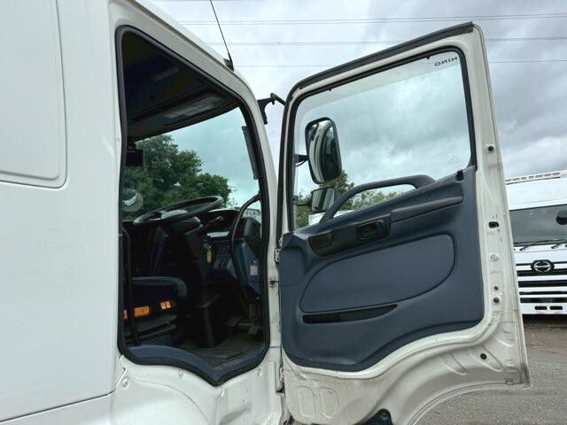 日野プロフィアセルフローダー大型（10t）[写真22]