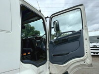 日野プロフィアセルフローダー大型（10t）[写真23]