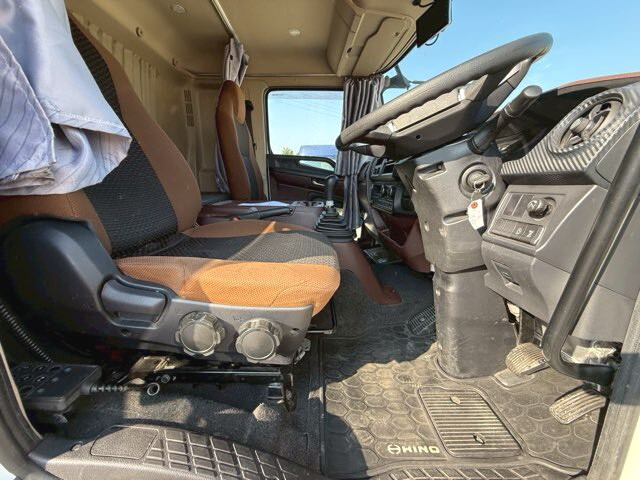 日野レンジャーアルミブロック中型（4t）[写真28]