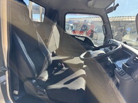 三菱ふそうキャンター平ボディ小型（2t・3t）[写真15]