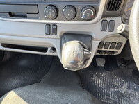 三菱ふそうキャンター平ボディ小型（2t・3t）[写真18]