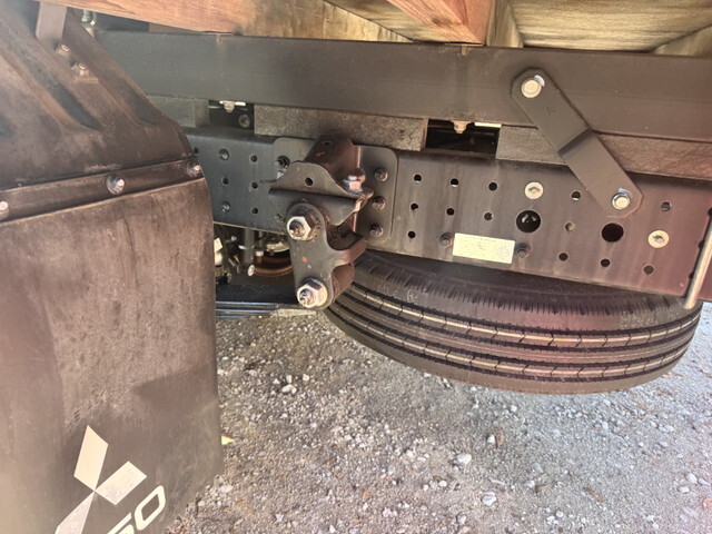 三菱ふそうキャンター平ボディ小型（2t・3t）[写真30]