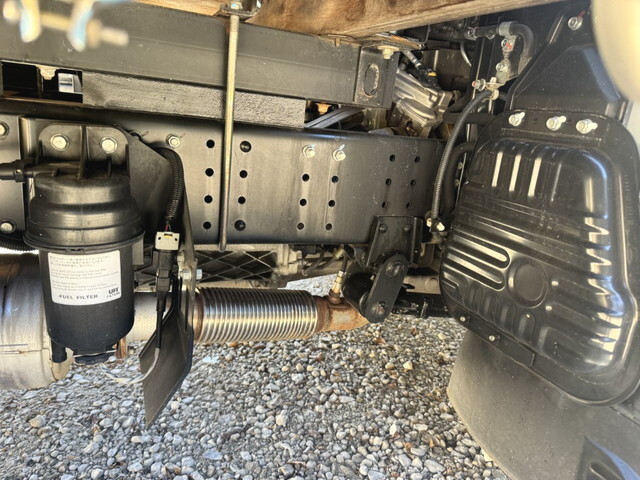 三菱ふそうキャンター平ボディ小型（2t・3t）[写真36]