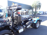 三菱ふそうキャンターコンテナ専用車小型（2t・3t）[写真18]