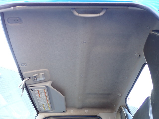 三菱ふそうキャンターコンテナ専用車小型（2t・3t）[写真36]