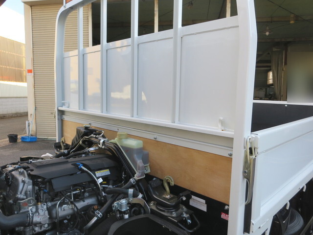 三菱キャンター平ボディ小型（2t・3t）[写真15]