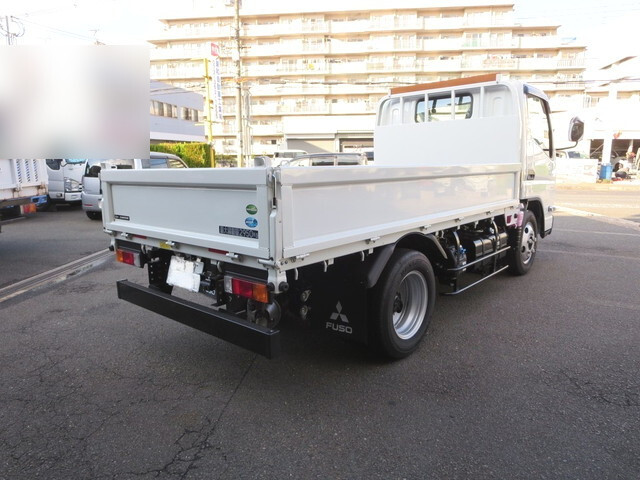 三菱キャンター平ボディ小型（2t・3t）[写真02]