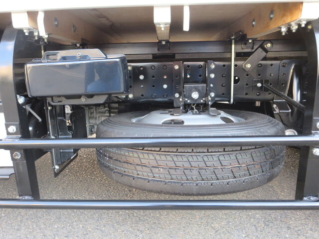 三菱キャンター平ボディ小型（2t・3t）[写真20]