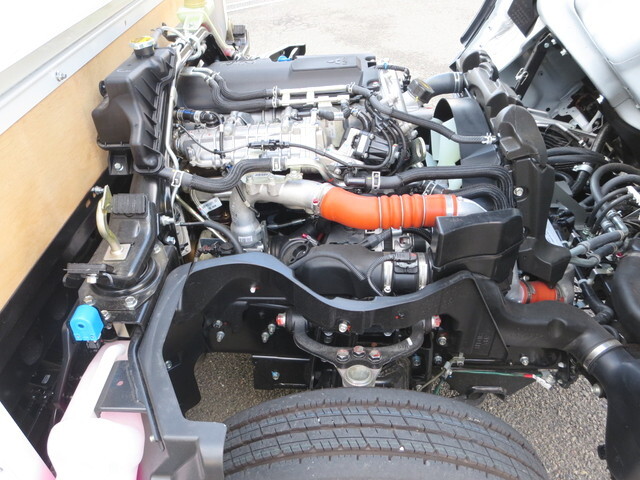 三菱キャンター平ボディ小型（2t・3t）[写真24]