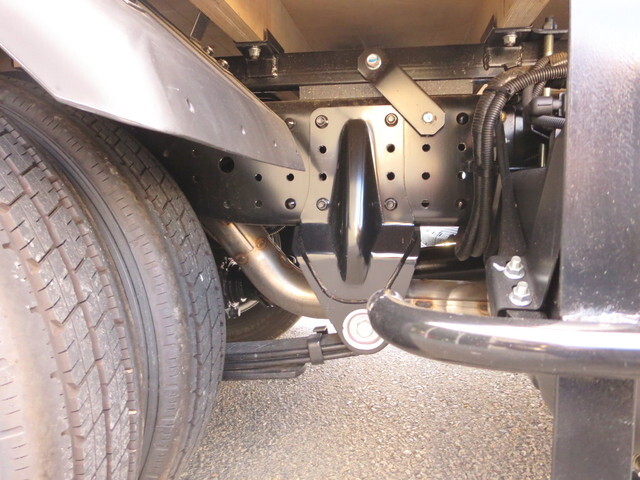 三菱キャンター平ボディ小型（2t・3t）[写真25]