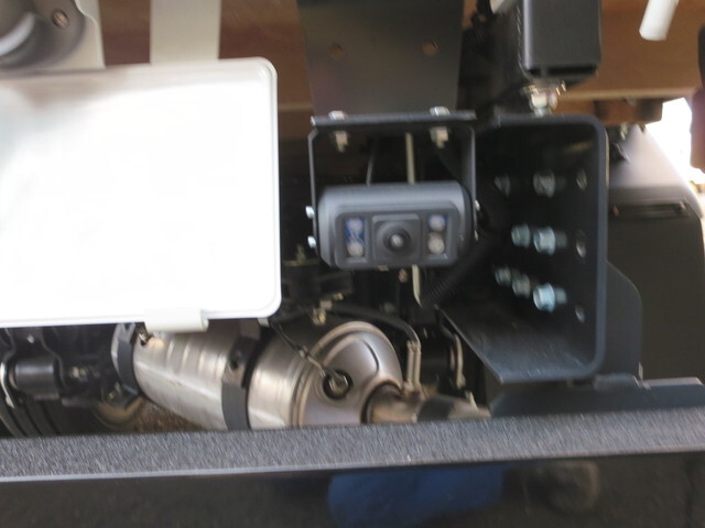 三菱キャンター平ボディ小型（2t・3t）[写真30]