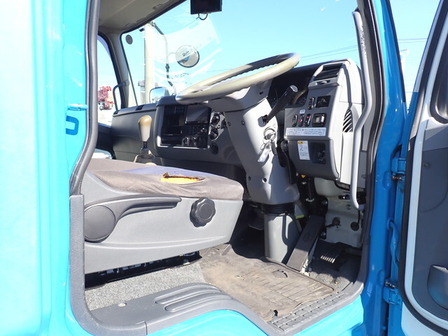 三菱ふそうファイター冷凍車（冷蔵車）中型（4t）[写真25]