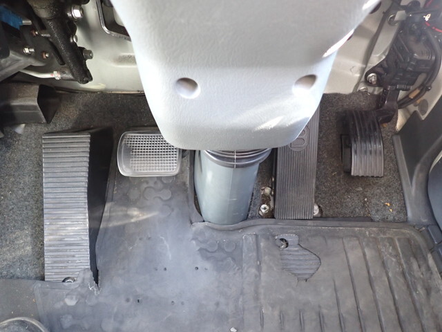 三菱ふそうファイター冷凍車（冷蔵車）中型（4t）[写真28]