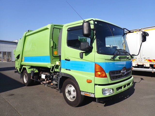 中古パッカー車（塵芥車）・ごみ収集車・中型トラック（4t）・日野