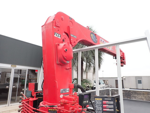 三菱ふそうキャンタークレーン4段小型（2t・3t）[写真12]