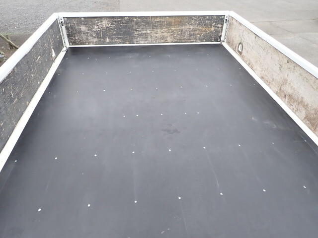 三菱ふそうキャンタークレーン4段小型（2t・3t）[写真14]