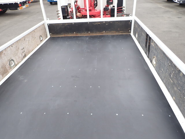 三菱ふそうキャンタークレーン4段小型（2t・3t）[写真15]