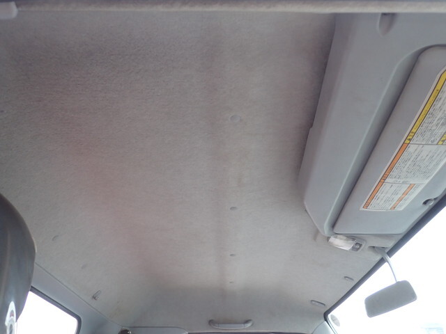 三菱ふそうキャンタークレーン4段小型（2t・3t）[写真28]