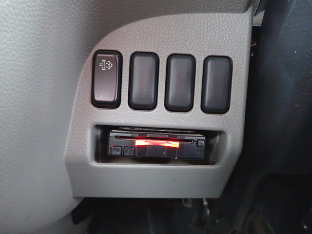 三菱ふそうキャンタークレーン4段小型（2t・3t）[写真31]