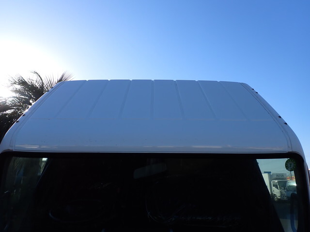 三菱ふそうキャンタークレーン4段小型（2t・3t）[写真40]