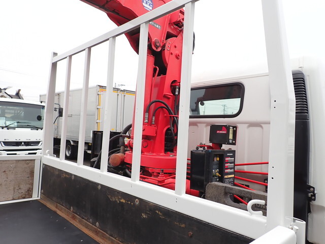 三菱ふそうキャンタークレーン4段小型（2t・3t）[写真09]