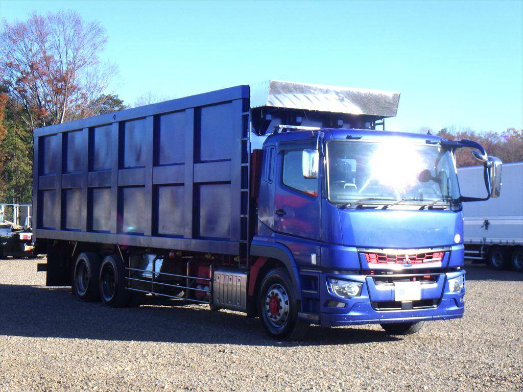 三菱ふそうスーパーグレートチップ運搬車大型（10t）[写真02]