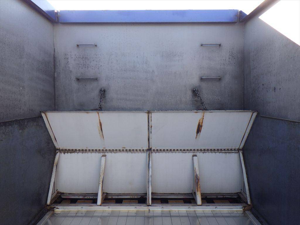 三菱ふそうスーパーグレートチップ運搬車大型（10t）[写真07]