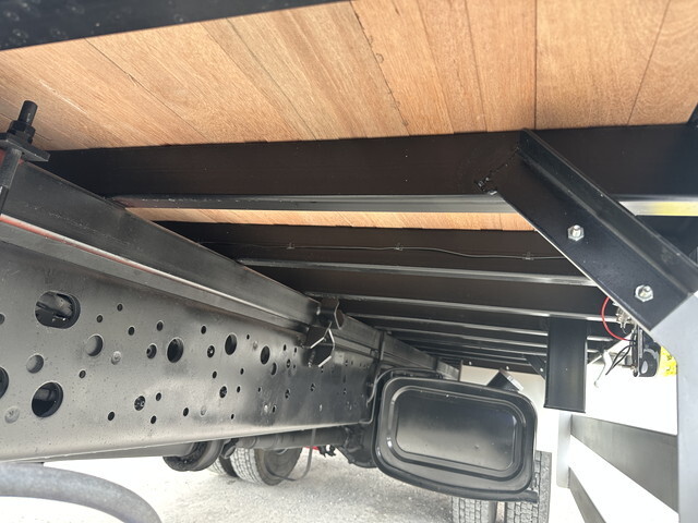 日野レンジャーセルフクレーン3段中型（4t）[写真16]