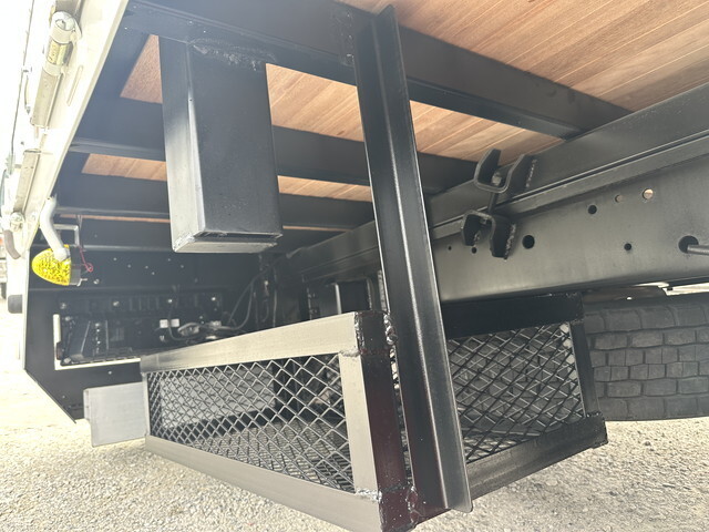 日野レンジャーセルフクレーン3段中型（4t）[写真21]