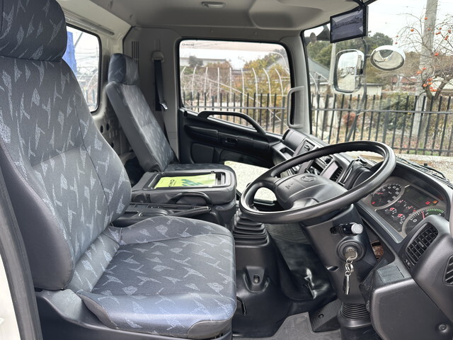 日野レンジャーセルフクレーン3段中型（4t）[写真33]