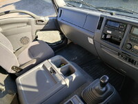 いすゞフォワード冷凍車（冷蔵車）中型（4t）[写真28]