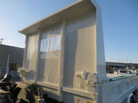 いすゞフォワードダンプ中型（4t）[写真14]