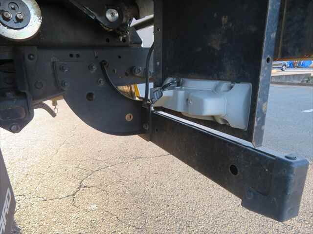 いすゞフォワードダンプ中型（4t）[写真17]