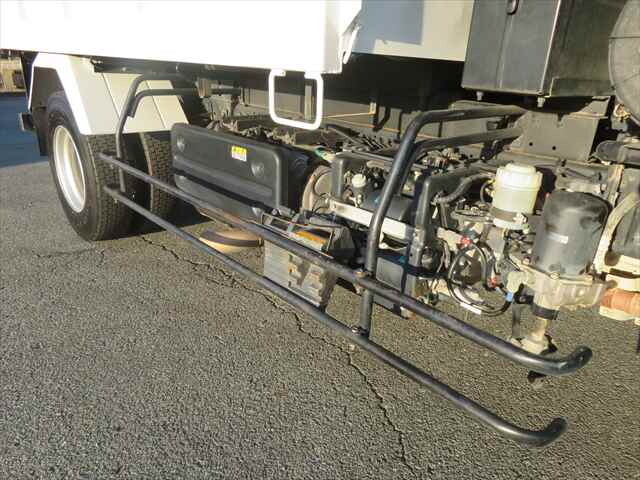 いすゞフォワードダンプ中型（4t）[写真18]